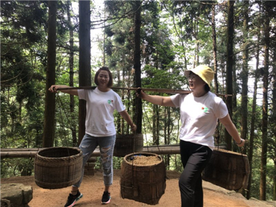 井岡山紅色培訓(xùn)拓展項(xiàng)目-重走朱毛挑糧小道