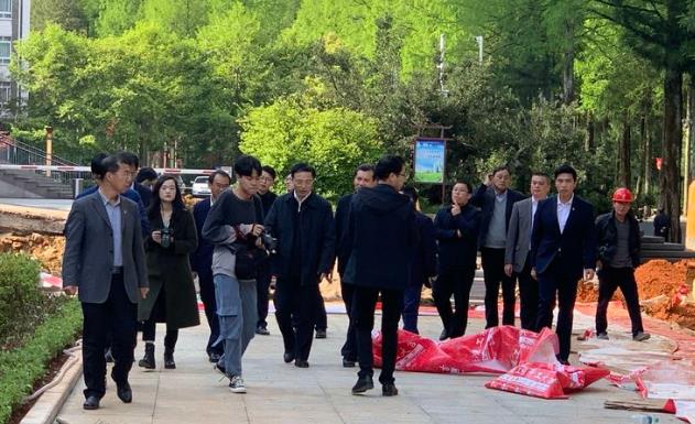 市委書記視察井岡山杜鵑花節準備情況