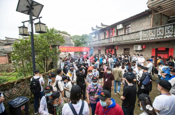 《井岡山兒女》開機現場