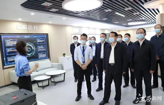 省委常委、省委秘書長史文斌隨同調研